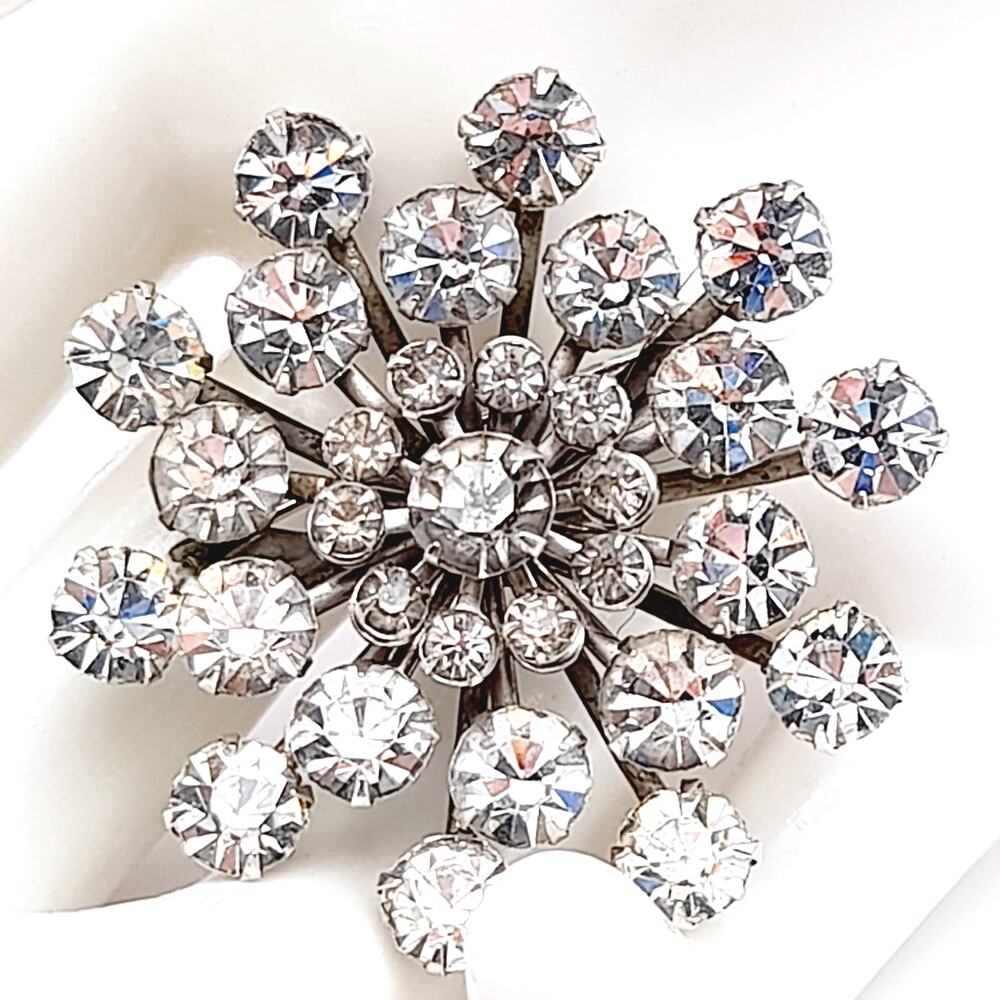 Vintage Coro Rhinestone Snowflake Brooch Clear Crystal Floral Pin - Picture 2 of 9